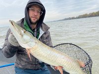 Graham's great Fall-Time Lake St. Clair Musky ...