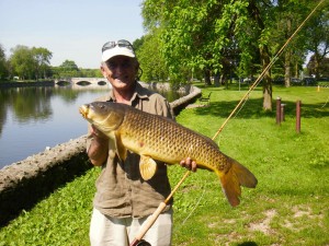 Speed-River-Carp-on-the-Fly-Rod